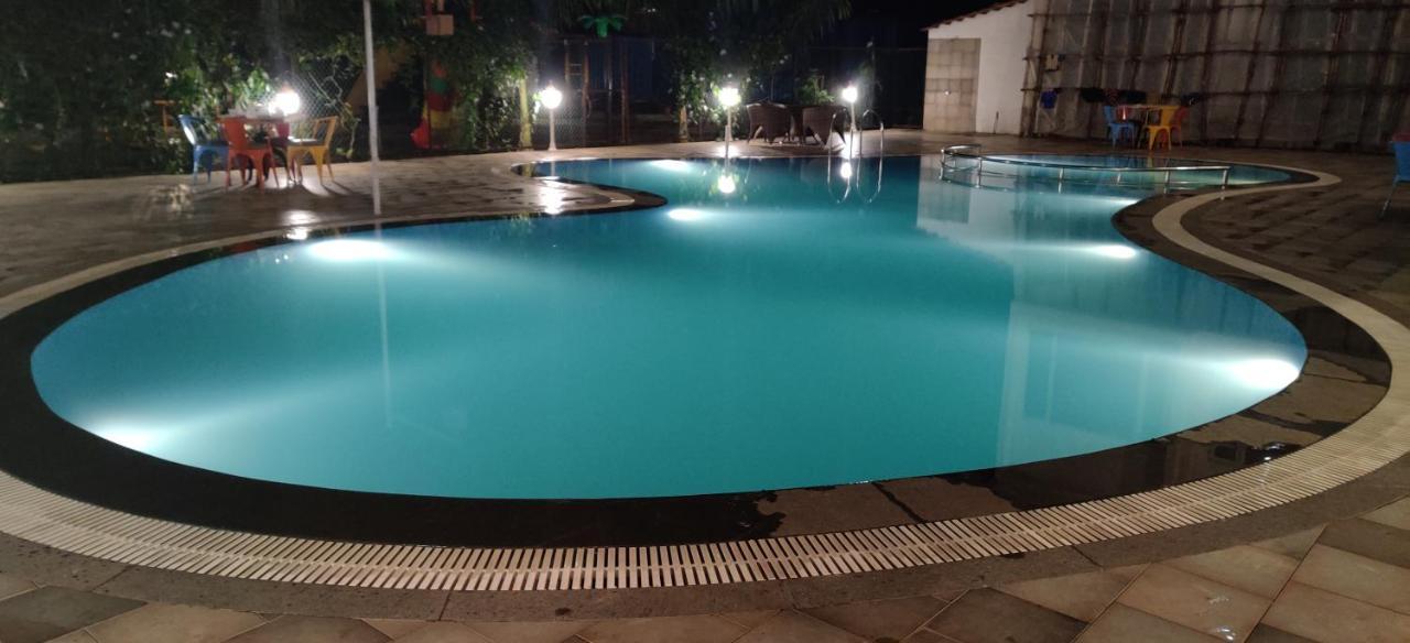 Viola Beacon Resort, Лонавала Экстерьер фото